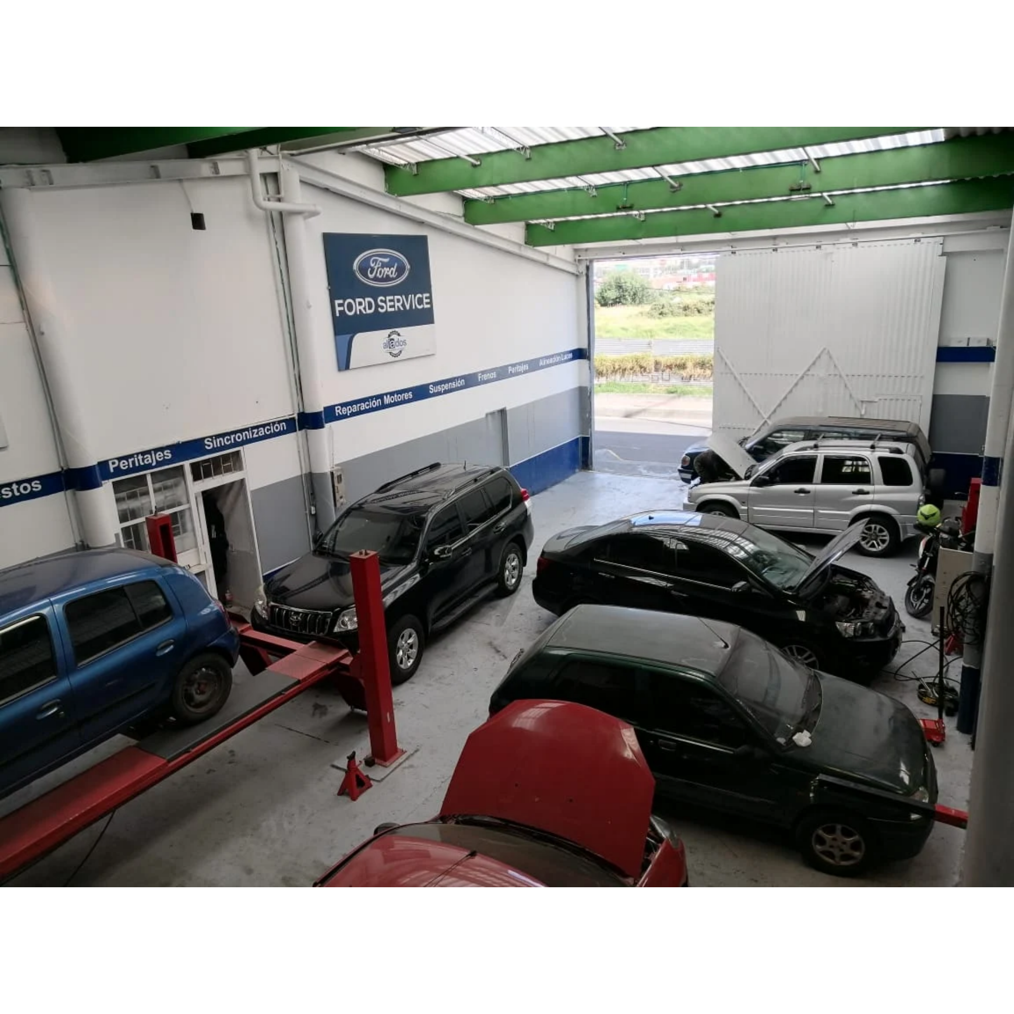 AutoSur Interior 2